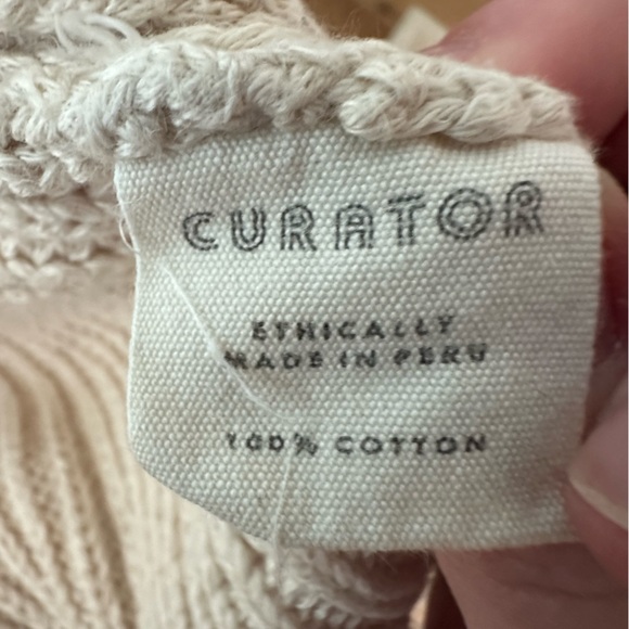 Adoma Sweater - Picture 5 of 5